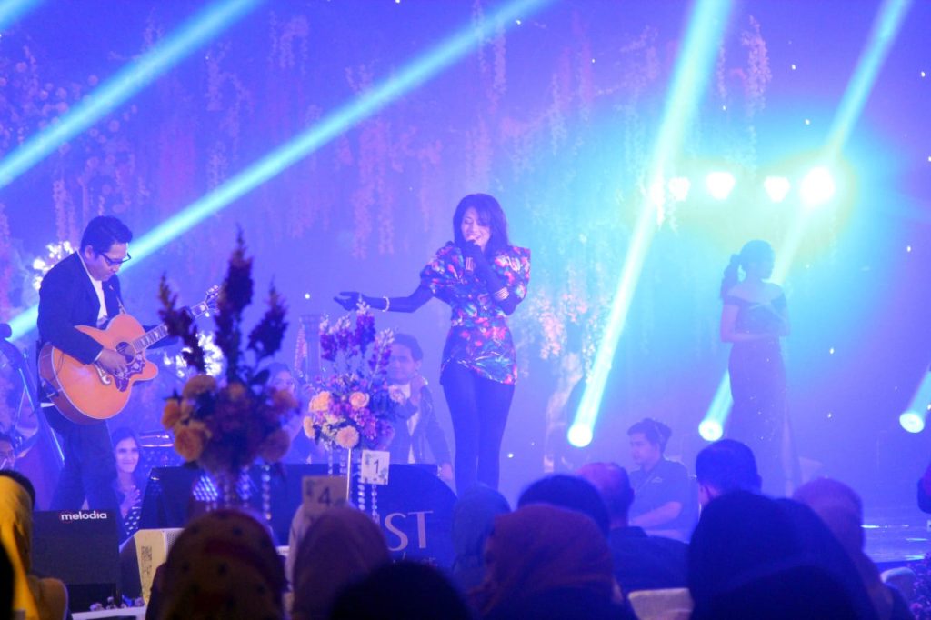 Asrilia Kurniati | Ekey