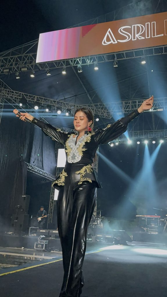 Asrilia Kurniati | Ekey